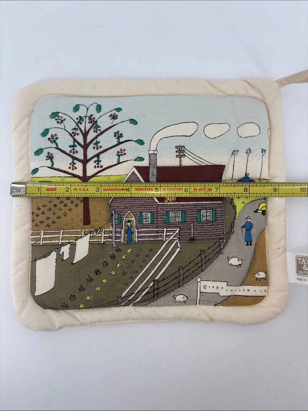 Vintage 1980 Taylor & NG farm scene hot pad holder (NOS)